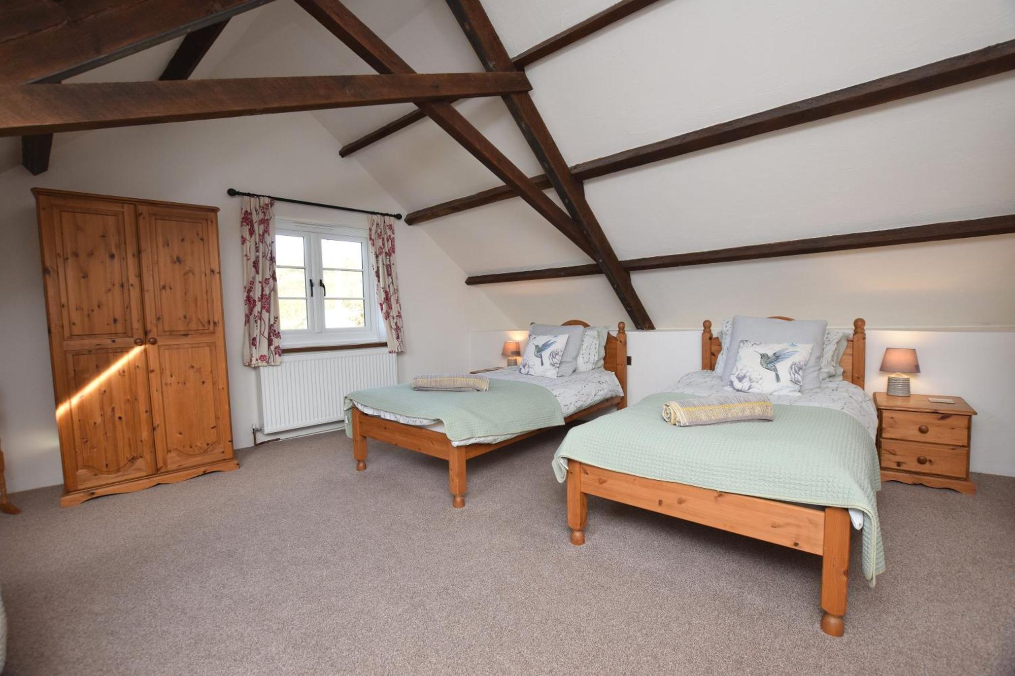 Award Winning Lower Whitsleigh Farm Cottage Roborough Экстерьер фото